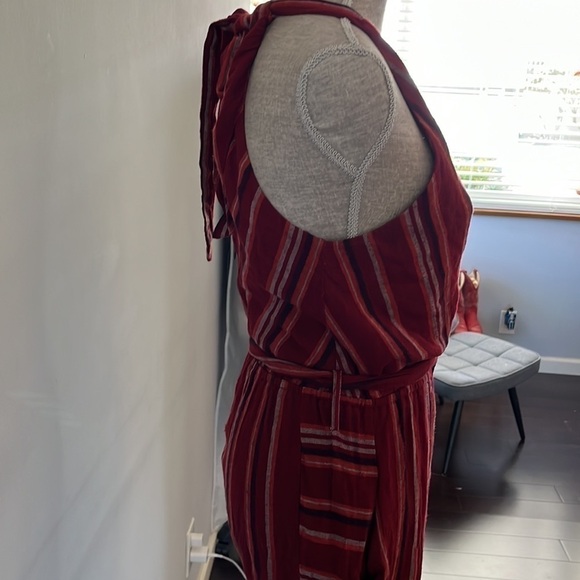 Indigo Rein size Med jumpsuit halter top w\ criss cross in front and waist belt. - Picture 6 of 11